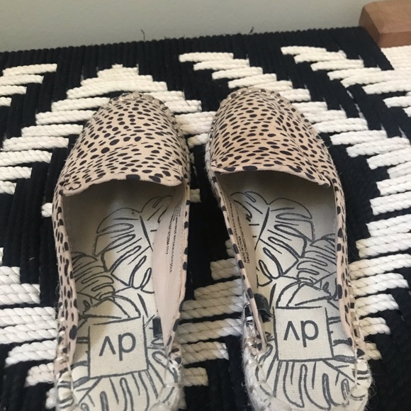 NWOT DOLCE VITA SLIP ON - Picture 2 of 4